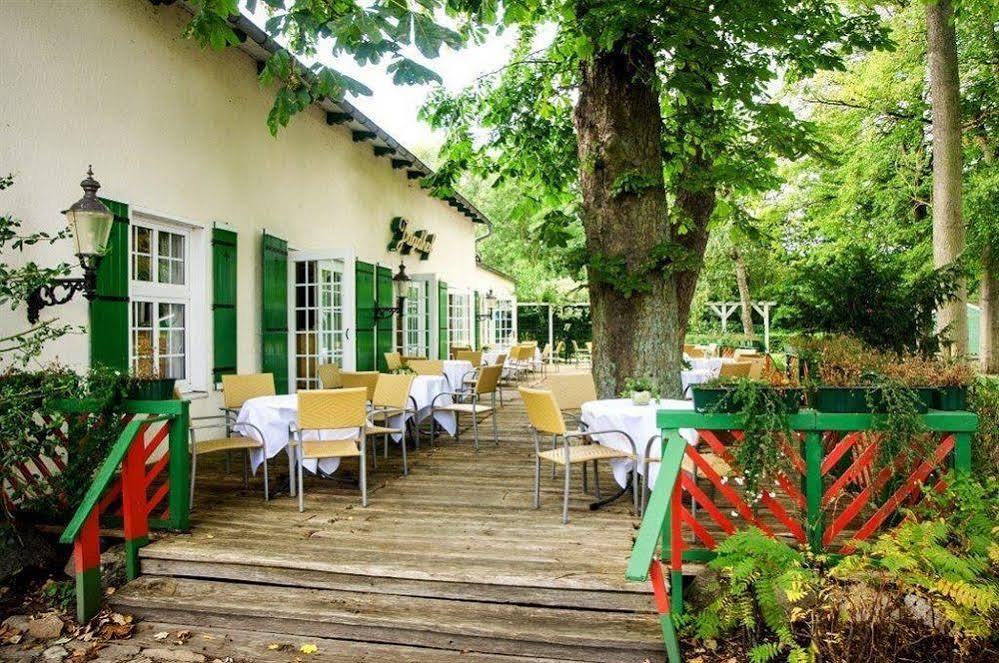 Landgasthof & Hotel Jagdhof Штральзунд Экстерьер фото